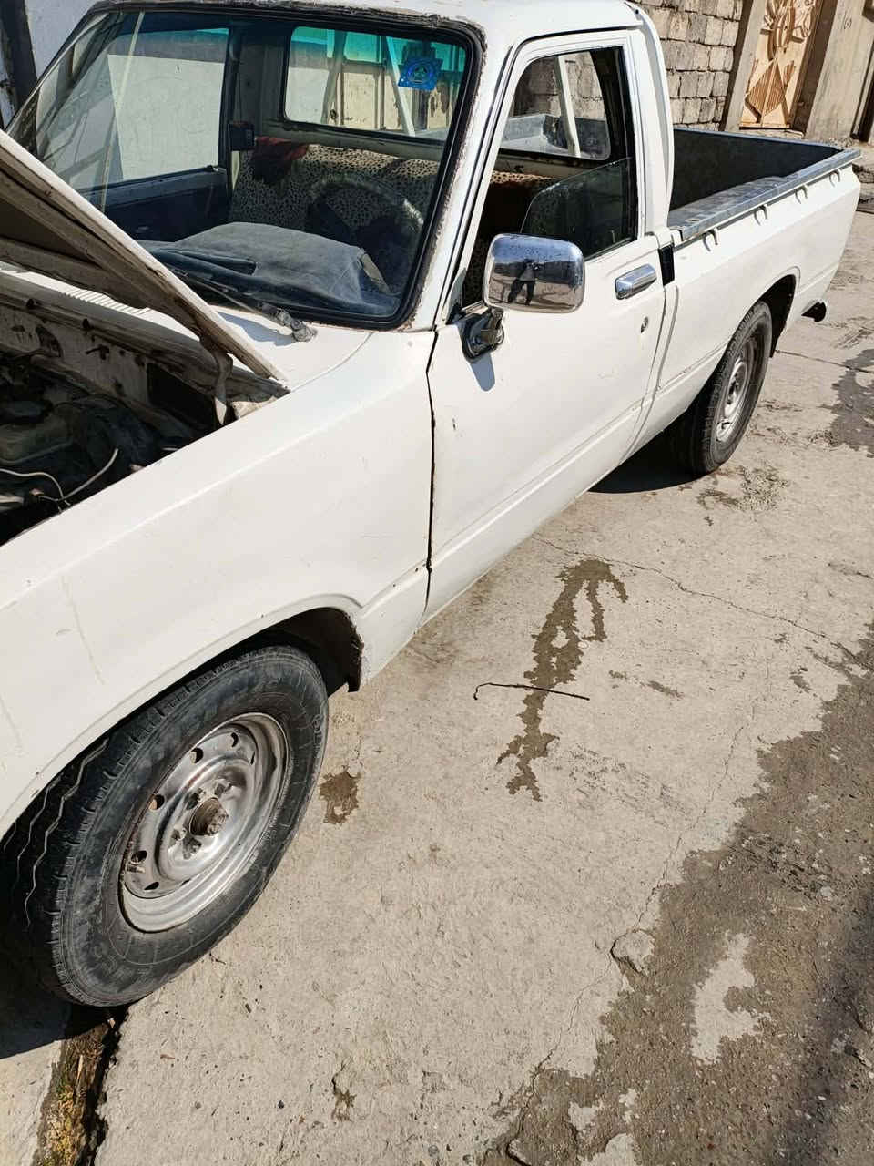 السلام عليكم بيكم تيوتا ٨٢
كير مكينه شرط 
شرط التحويل 
كربون موجود 
تايرات نضاف 
فرشه جديده
السعر 26
بي مجال 
***********
بي واتساب
