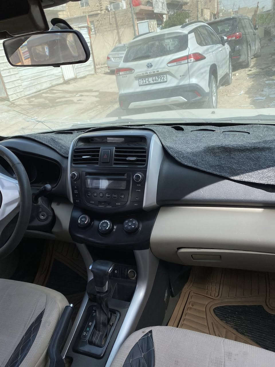 سلام عليكم ليفان مديل 2016 رصاصيه رقم بغداد
للاتصال ***********
