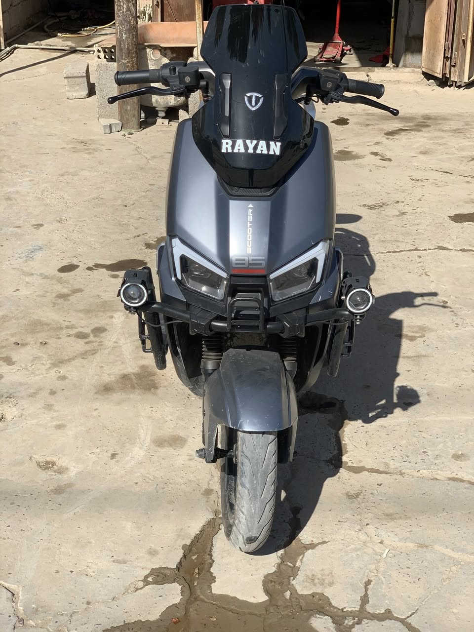 سلام عليكم 
 دراجه شحن جديده كلش للبيع 
اي ستفسار اتصال 
***********
