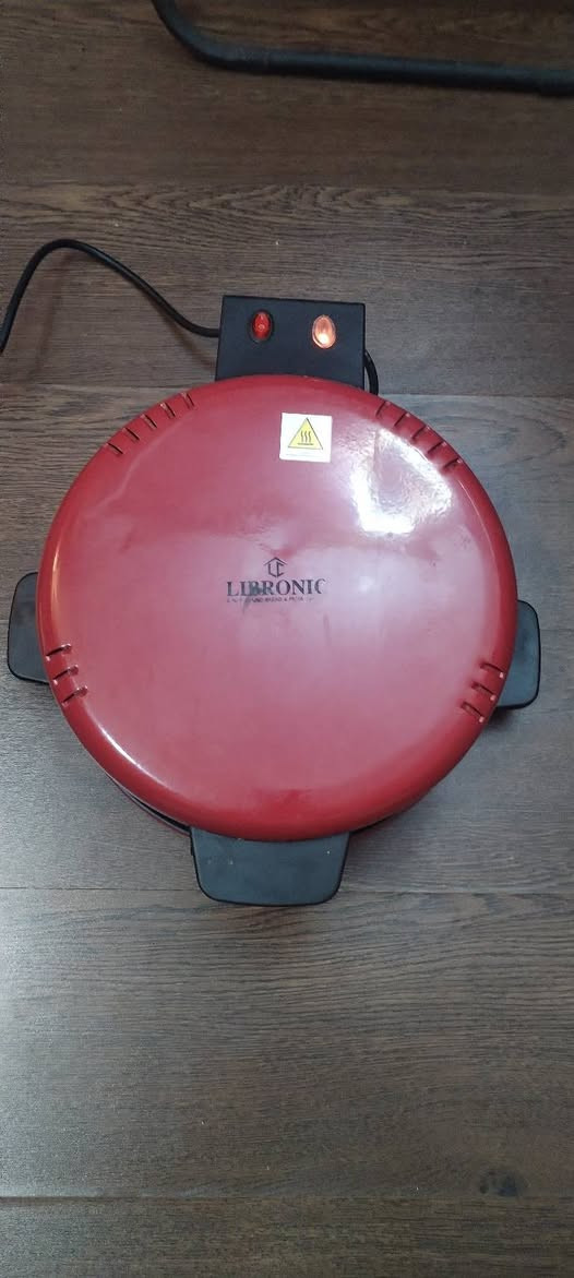 للبيع خبازة كهربائية وصانعة بيتزا من ماركة Libronic الأصلية، موديل (ZS-302BHD). الجهاز ممتاز جداً لعمل الخبز العربي، خبز العروق، اللحم بعجين، البيتزا، والمعجنات.
للبيع خبازة كهربائية وصانعة بيتزا من ماركة Libronic الأصلية، موديل (ZS-302BHD). الجهاز ممتاز جداً لعمل الخبز العربي، خبز العروك، اللحم بعجين، البيتزا، والمعجنات. هذا الجهاز يشتغلن بيه الهيترات الفوك والجوه ما بيه دكمة ثانية تفصل الفوك عن الجوه، فمن تشغل، شغلهم ثنينهم سوا. سعر 60 قفل العنوان بغداد


**إذا كنت صاحب هذا الإعلان وتريد حذفه لأي سبب، رجاءا أرسل رسالة إلى الدعم الفني**