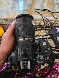 نيكون ٥٣٠٠ • عدسة ١٨-٥٥ • سماوة