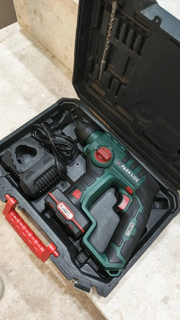 السلام عليكم
للبيع دريل الماني باركسايد همر 4 شروح نظافه 95 بالميه
نظيف جدا عالفحص مع بطاريه 4 امبير وشاحنه وحقيبه 
يوجد توصيل كافة المحافضات مكاني / بغداد / السيديه
***********
