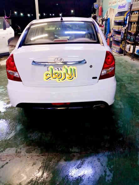 السلام عليكم اكسنت موديل 2011 خليجي مكينه 1600 سونار موضح بصوره سياره كامله مابيه اي نقص سعر 92 مكان بغداد الاسكان مامتواجد فيس مكلف بنشر رقم ***********
