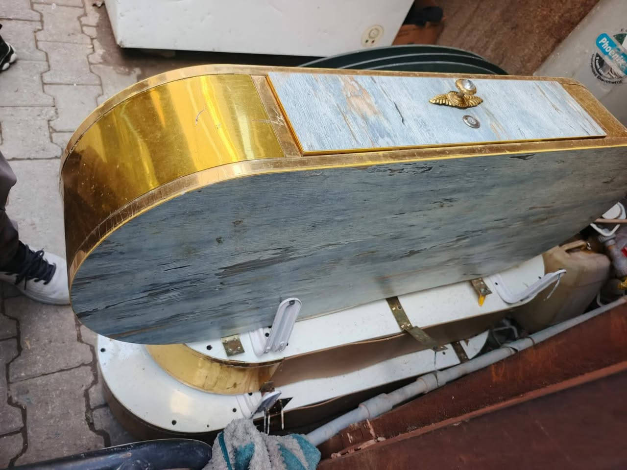 ديكور حلاقه للبيع بدون الكرسي للتواصل *********** كربلاء, العراق
