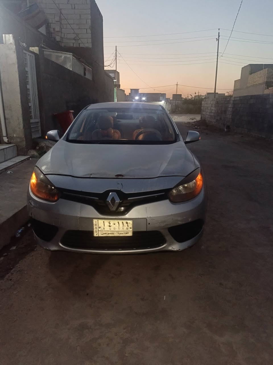 رينو فلونس موديل ١٦ رقم قادسيه السياره مابيها لاضربه قويه ولابارد فقط دحجات بسيطه بيها جراد حداديه خير من الله تبريد نقص غاز فقط السياره نظيفه مال بيت مامتعوبه سعرها 67 وبيها مجال بسيط
 العنوان النجف_ الكوفه شارع المعمل
***********
