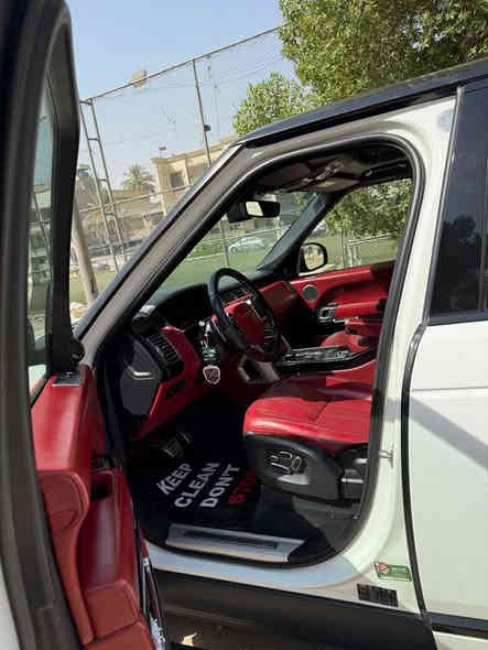 مرحبا رانج  روفر فوج 2015 خليجي وكاله بيهة طخه بالجاملغ الخلفي الايسر ومصلحها غيراها مابيها اي شي  
 مواصفات خاصة اوتوبايكرفي فول 1/1
12 سماعه محرك8 سلندر سوبر جارج صاروخ
السيارة سعرها 337 ورقة وبيها مجال 
4 كشنتات مساج
4 كشنات تدفئة تبريد
ابواب مع الصندوق شفط
9 وضعيات قياده 
ستيرن تدفئة 
جكات 
كير ماوس 
بيهة بعد هواي مواصفات 
للاستفسار اكثر الاتصال على الرقم *********** 
مكان السياره بغداد زيونة
