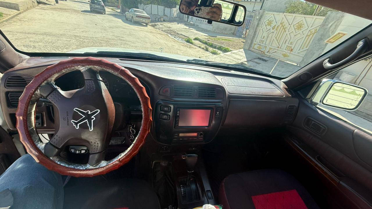 موديل 2001
سعر 130 بي مجال 
محرك 4500
6سلندر 
كشنات كهربائي 
جام كهربائي 
تبريد فانين 3قطع 
بانرواما

رقم سليمانيه 
سياره بأسمي اصوليه 
لايتات زينون 
مكاني ديالى /جلولاء
رقم تواصل ***********
