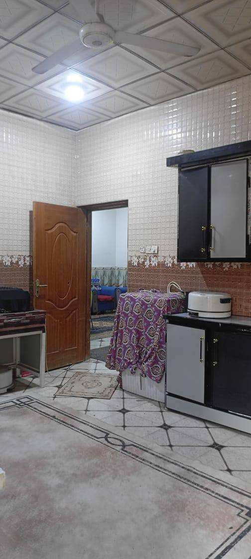 💎 بيت للبيع 💎
على الشارع 
🗺️#الموقع
 البصره كوت ثويني 
🔹قريب السايدين السياحي
🔸 طابو زراعي عراقي 
📝نسخه من الطابو + وكاله
⭕تتكاتب مع صاحب الارض مباشر

🔹المساحه 200M²

🌼يتكون من
2غرفتين
▫️ صاله 
▪️ديوان
🏺مطبخ 
🛞كراج
🌱حديقه
🚾صحيات(داخلي و خارجي)
السطح كونكريت مزفت وكامل

💸#السعر 140 مليون قابل للتفاوض
▫️▪️▫️▪️▫️▪️▫️▪️▫️▪️
💯كافه الخدمات متوفره
✔️البيت على الشارع
🌀ثالث بيت عن الشارع التبليط
⭕ موقع مميز  
▪️مدارس قريبه
▫️ماء حلو كهرباء اناره
▪️شوارع مبلطه
✔️باقي التفاصيل 🔑
***********
