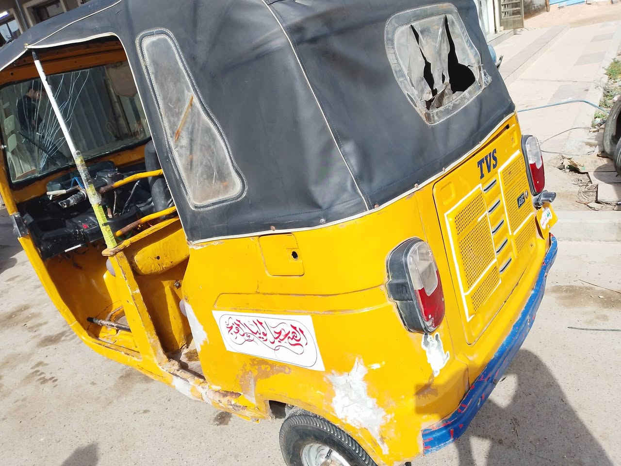 تكتك للبيع 2020اوراق اصليه شرط الترقيم مكينه جديده كهربئايات كلها تشتغل سعرها 3وبيها مجال مكانها الخطيب مال شعله رقم الاتصال ***********
