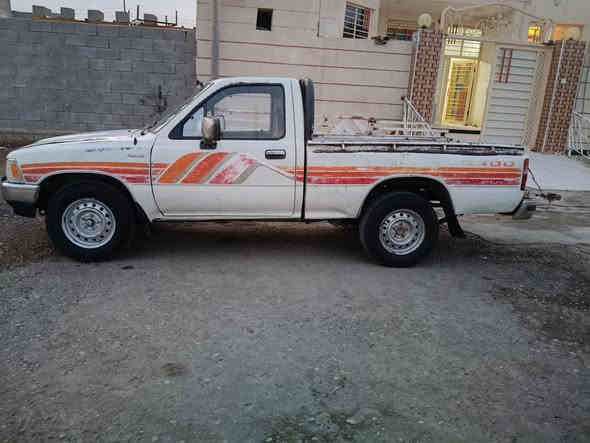 للبيع بيكم موديل 93رقم نجف مشروع وطني سنويه 29السيارك مكفوله بس الرباع مكينه حاويه قبل شهرين من شادينها حداده قبل شهر كير وكسن وشاصي كرهبايات شقاله زوج تايرات توه مشدود وزج مستخدم عنوان ميسان ناحيت كميت السعر 50وبيها مجال ***********/***********
