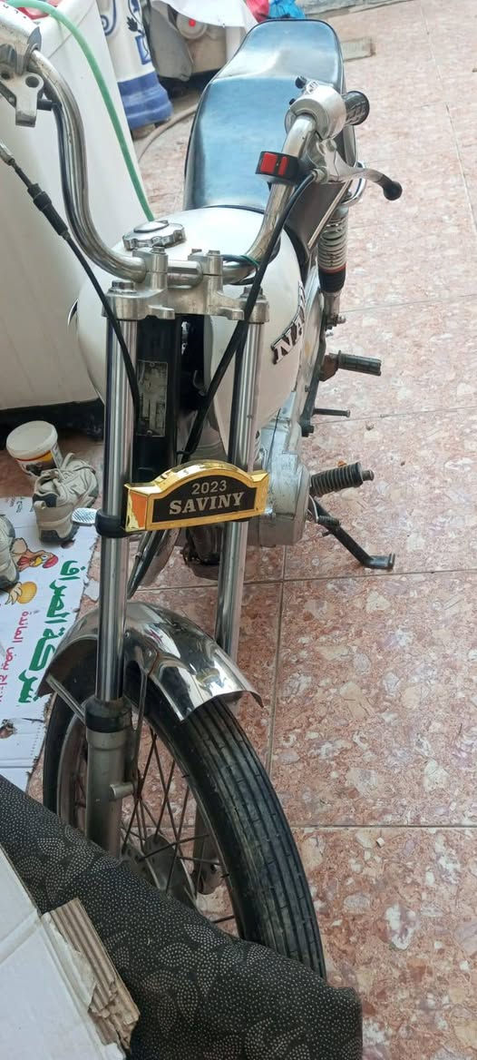 سلام عليكم دراجه للبيع مديل 22 اوراق اصولي مكينه مفتوح بيه بس بوشه للبيع او مراوس بستوته حسب قناعه ننطي فرق مكان ناصريه قرب حي الصناعي مكلف بل نشر هاده رقم راعيه ***********
