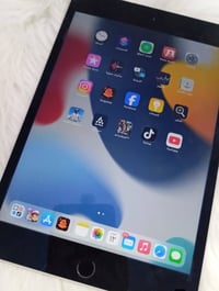 ايباد ميني ٤ • ١٢٨ • بطاريه ٨٣