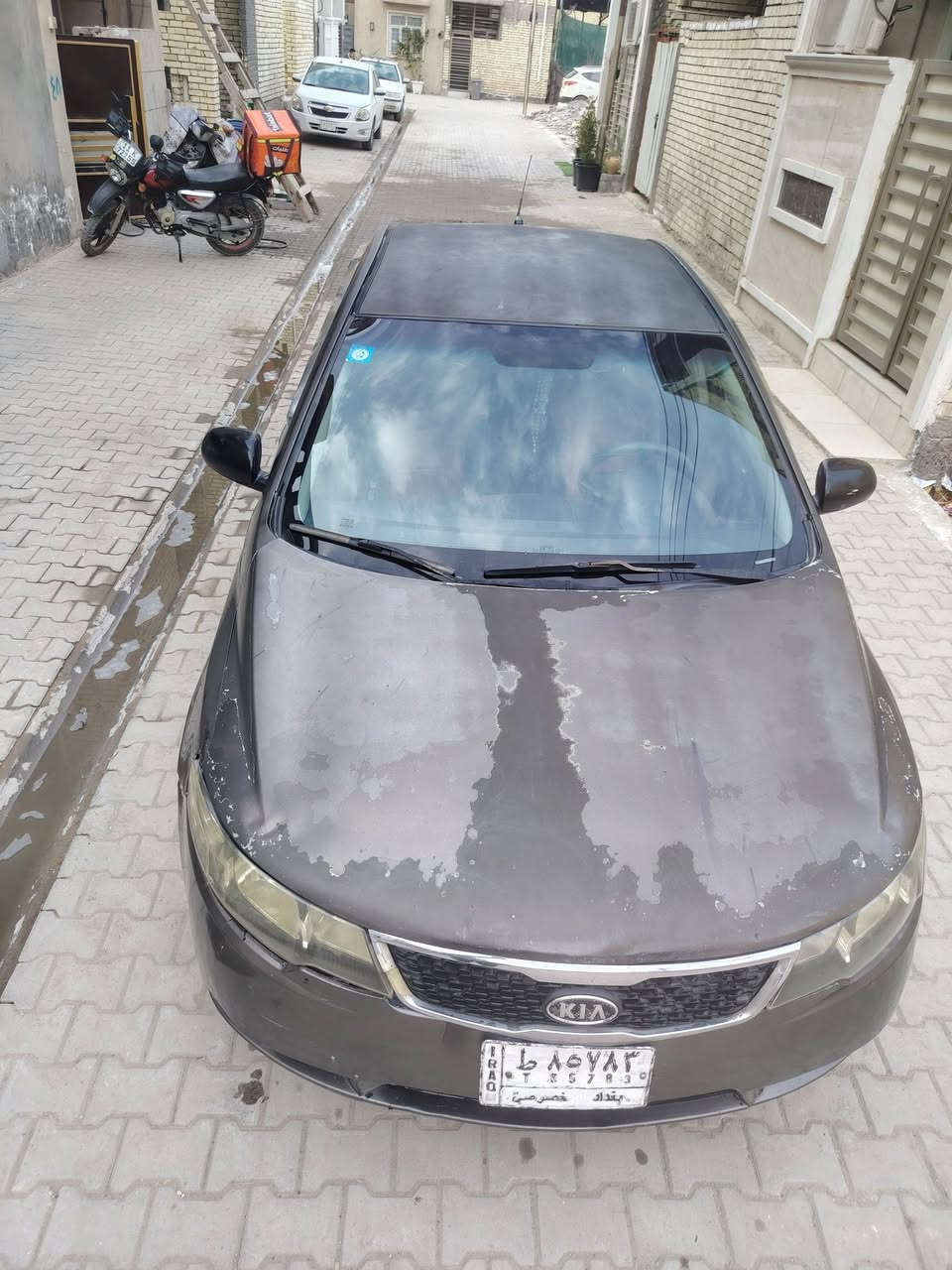 السلام عليكم سياره سيراتو للبيع خليجي بيه تخم تاير جديد ومحركه 1600 دوش بيه خيط تبخير كلش بصيط  سياره جارده كدام عينكم سياره يرادله ترتيب بس سعره 80 وبيه مجال  مكاني بغداد حي تونس رقمي *********** واتساب بيه
