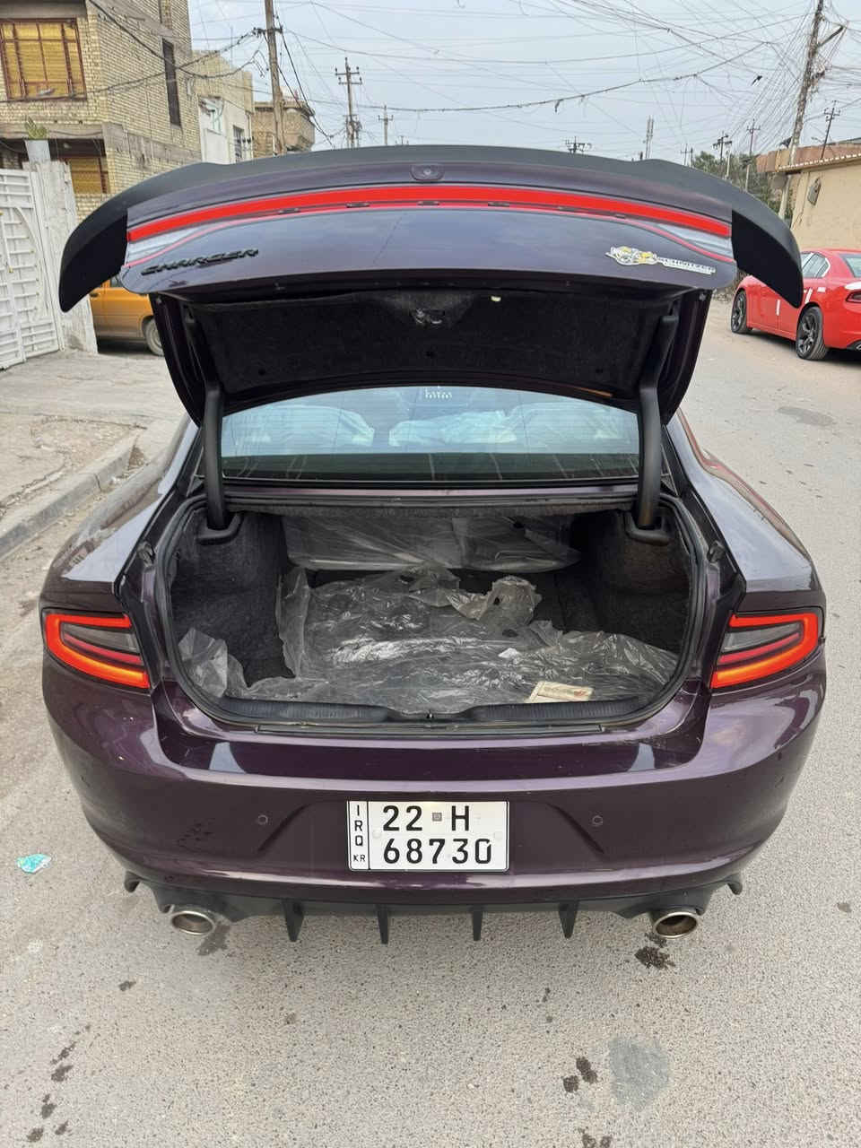 السلام عليكم///.        
المميزة  لون.   بنفسجي 🍊.       2020
دوج جارجر       SXT
ماشية. 31.  شرط لفحص 

⚔️ السيارة باسمي تحويل ثاني يوم  هزة جديد ورقم دولي
 واني حاضر ⚔️

بعدهة بوضع لوكالة 
سيارة جديدة 
  
سيارة بدون حادث.   فقط سرقة باب وجاملغ 
وصور موجودة
سيارة برغي ممفتوح بيهة شرط لوكالة

المواصفات   
المكينة   3/600

2 ويل* 
كشنات كهرباة 
* تشغيل عن بعد .  
نقاط عمياء
مري قلاب
كشنات كهرباء  وحضن

شاشة.  اوپشنات كاملة
سيتم صوت الباين
مري تعتيم
بيها منضومة زنون عدسات شرط نهار

⭕️ السيارة الف دينار متصرف عليها كامله مكملة ومكفوله من كلشي

السعر 229$$
معجبك سعرهة علق بكلمة طيبة مثل وجهك لحلو❤️❤️
اليشوف السعر غالي  سوك كلشي بي سيارة مال جناي متفيد البياع شراي والله يرزق الجميع 
للاستفسار 

‭0771 602 9957‬
