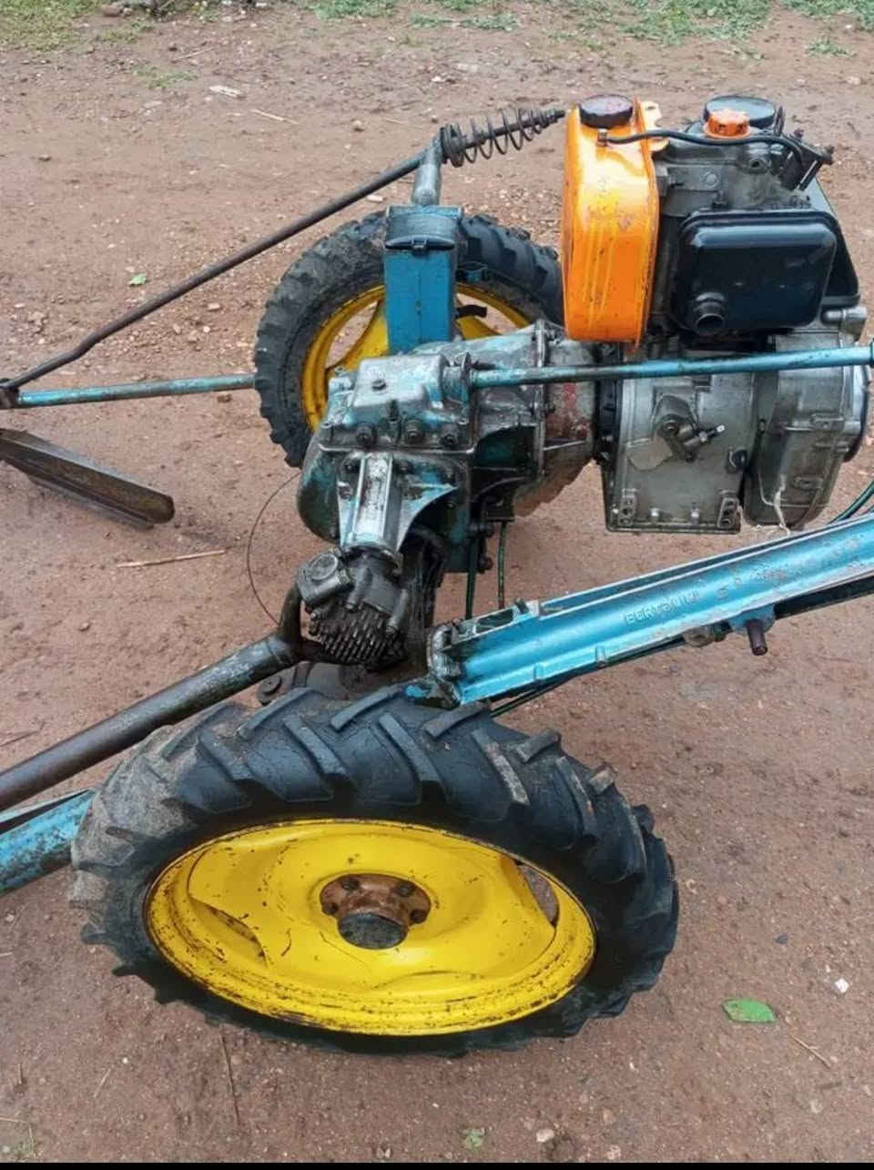 حشاش للبيع ثمن مناسب رقم الهاتف في الصور


**إذا كنت صاحب هذا الإعلان وتريد حذفه لأي سبب، رجاءا أرسل رسالة إلى الدعم الفني**