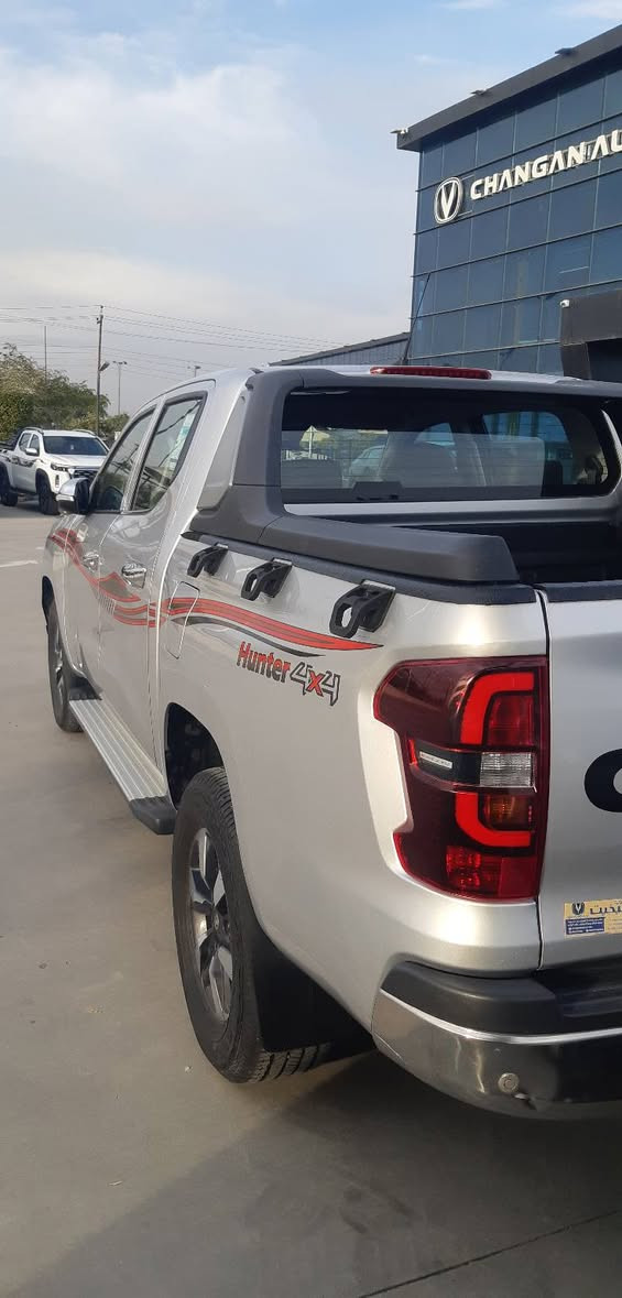 السلام عليكم 
بيكب شانجان هانتر لون سلفر موديل 2022
ماشية 36 ألف كيلومتر
ويلكب كروم
سبير منازل
السيارة جديدة بدون أي حادث أو نقص 
العنوان بغداد الكرخ
السعر 175$
للتواصل الاتصال على الرقم : ***********
