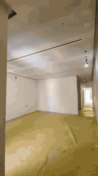 نحن كادر أصباغ جدران
نلوّن مساحاتكم بذوق،
ونحوّل الجدران من مجرد لون
إلى إحساس وأناقة تدوم 🤍

شغل متقن، لمسة فنية،
وألوان تحچي جمال المكان
لأن التفاصيل الصغيرة تصنع الفرق

📞 للتواصل والحجز***********
***********
ملاحظة:العمل داخل بغداد فقط
