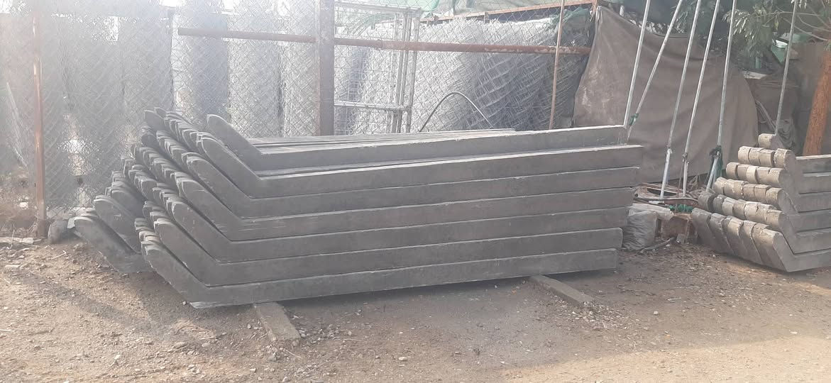 🚨تعلن سكلة الانوار لبيع وتنصيب وأسيجة ال🌐BRC🌐
عن استعدادها 🦺لعمل سياج بيارسي بكافة الأنواع والمواصفات الفنية 📝
💸بيع أسيجة ال BRC  والجادر والاسلاك الشائكة والأبواب والأعمدة الكونكريتية والبوري المغلون وأعمدة الانارة (تيل الكهرباء)
🦺صيانة الأسيجة المتضررة //تحويل الأسيجة //تغليف الأسيجة 
العنوان//الصويرة الشارع العام قرب مطعم هنداس مجاور سيراميك ابو زهراء//مشتل وسكلة الانوار🛻🛻يوجد خدمة توصيل 
للإستفسار اكثر الاتصال على الرقم ***********
