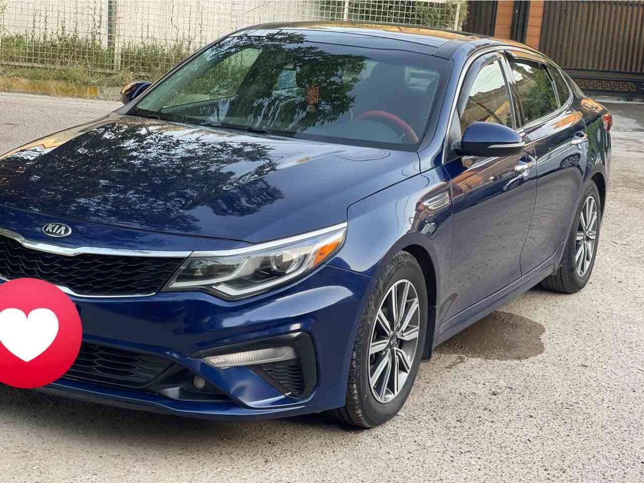السلام عليكم اوبتيما 2019 شكل العشرين فول الفول مواصفاتها EX معروفة
بانوراما
كراسي جلد 
رادار جانبي 
رادار امامي 
حساسات 
ترحيب عند الاقتراب 
مري قلاب وية البك 
تدفئة وتبريد كراسي 
ستيرن تدفئة 
كامرا دوارة 
لايتات زينون
لد داخلي 6 الوان 
بك لايت لد 
كير مبدل جديد 
ويل 17 المرغوب 
تخم تاير ياباني 
نظام الانزلاق 
كراسي امامي كهرباء 
خزن ميموري كراسي 
بصمة تشغيل + ابواب + صندوق 
مرايا داخلية اوتو دم 
سستم صوت عالي حدا هارمن كاردن 10 سمعات 
شاشة كبيرة 
3 انظمة قيادة سبورت وناعم وذكي 
اوتو هولد نظام النزول والصعود 
تبريد شغال ثلج 
محرك 1600 تيربو اقتصادي وسريع ويستقبل بانزين عادي 
*********** 
اخوان السوك بيه اشكال رجاءا الي مو شراي ليخابرني السيارة بجم كبس الضرر باميركا مبين بالصور وانصبغ ابغداد جاملغ امامي ايمن اثر طخة واني صبغته يعني قطعتين فقط فقط بدون ايرباك السيارة كاملة من كلشي حدادية جيدة ماناقصها اي شي السعر 142$ مجال بسيط حق العملة
