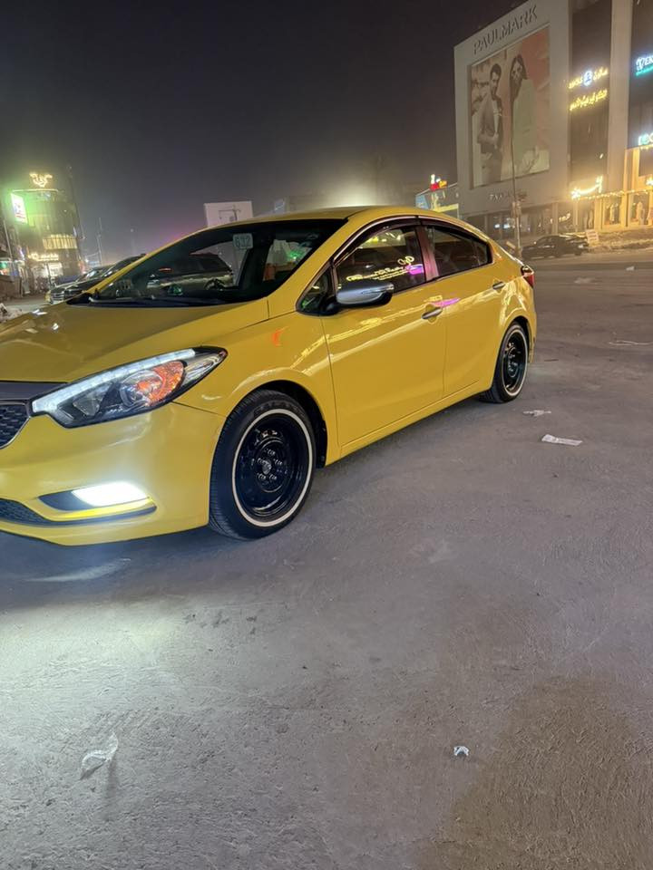 السلام عليكم كيا فورتي ٢٠١٦ حادث جاملغ وبنيد 

نفسهن معمرات السيارة بدون ايرباك بدون تبديل 

بدون دواخل ليبل واحد بيها منضومة غاز السياره جاهزه 

كير ومحرك كفالة وبيها بارد حافة قبق الجنطة

مصفر السيارة غرامات وهيئة

صور الحادث داخل المنشور والسونار داخل المنشور

السعر / ١١٨ وبيها مجال 

المكان/ بغداد البلديات نهاية شارع المصرف

التواصل / ***********
