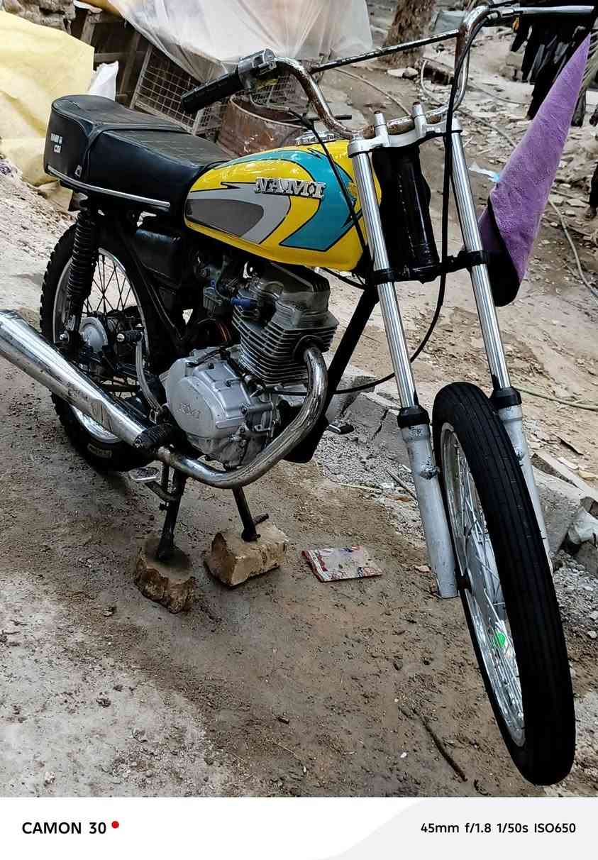 السلام عليكم دراجه البيع كلك المكان سوق الشيوخ الكيكه السعر ٣٥٠ 
*********** هذا الرقم
