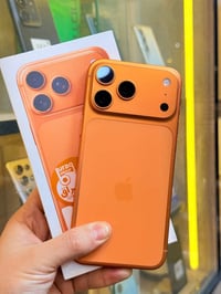 آيفون ١٧ برو ماكس • ٥١٢ • بطاريه ١٠٠