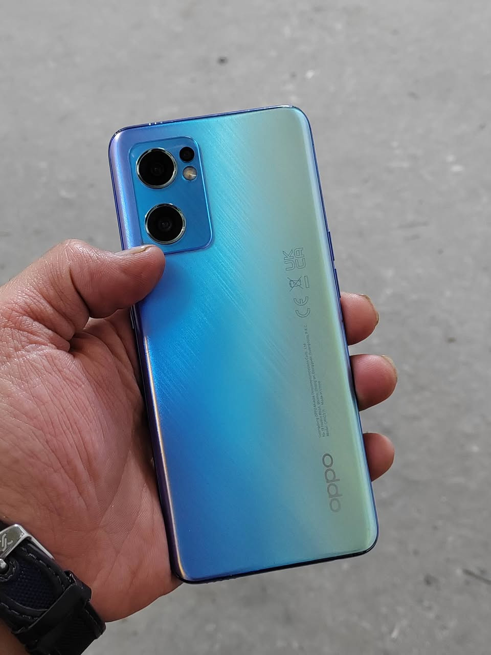 اوبو رينو 7 5g لون مميز .نضافه  95 مكفول من كلشي على الفحص بدون ملحقات ذاكره 256 رام 8 جهاز عملاق من ناحيه كلشي وبالالعاب يدعملك 90/60 فريم  للبيع السعر 150 والشراي يدلل مكاني موصل ايسر هذا رقمي ***********
