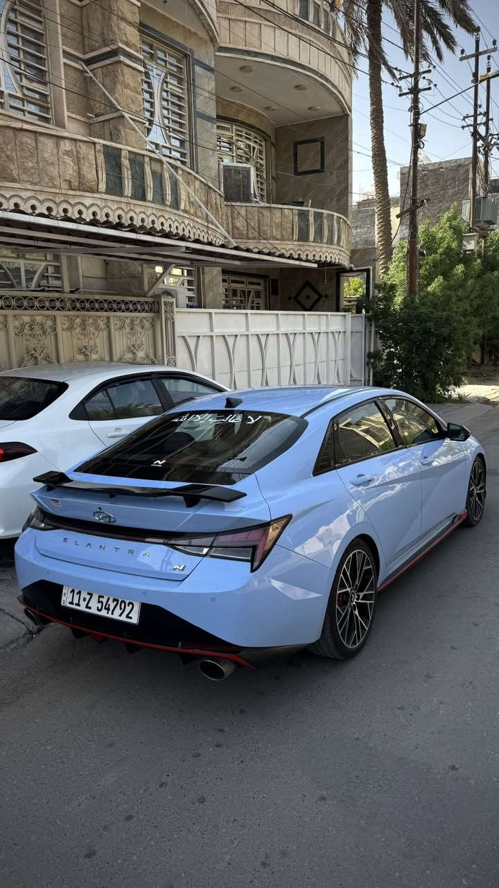 بسم الله الرحمن الرحيم

حلال القوي للبيع 🩵🩵 
Hyundai Elentra N 2022
مبدل دهن جديد 😂 

المواصفات:❤️‍🔥N  سرعة 300
السعر 179 وبيها مجال ✅
السيارة ماشية 41 ميل..

1️⃣كير اوتماتيك 8 نمر دبل كلچ DCT 
2️⃣كشن حضن 
3️⃣كشن علامة N
4️⃣كشنات كنتاره وجلد N
5️⃣سلايد روف 
6️⃣اناره داخليه 👌🏻٢٤ لون
7️⃣تحكم ستيرن نورمال وسبورت
8️⃣تحكم دبلات نورمال وسبورت
9️⃣ابواب بصمة
1️⃣0️⃣بصمة تشغيل 
1️⃣1️⃣شحن وايرلس
1️⃣2️⃣شاشة متصله 
1️⃣3️⃣كاميرا
1️⃣4️⃣نظام صوت _𝐁𝐎𝐒𝐒
1️⃣5️⃣اشارة ترحيب
1️⃣6️⃣اشارة مرايا
1️⃣7️⃣اوتو ستوب
1️⃣8️⃣نقطة عمياء
1️⃣9️⃣تحديد سرعة
2️⃣0️⃣تحديد مسار
2️⃣1️⃣رادار امامي 
2️⃣2️⃣رادار جانبي 
2️⃣2️⃣رادار خلفي 
2️⃣3️⃣حساسات جانبي 
2️⃣4️⃣حساسات خلفي
2️⃣5️⃣نظام _ 𝐍𝐎𝐑𝐌𝐀𝐋
2️⃣6️⃣نظام _ 𝐒𝐏𝐎𝐑𝐓
2️⃣7️⃣نظام _ N🚀
2️⃣8️⃣نظام _NGS☠️🩶
2️⃣9️⃣كشنات هيتر
3️⃣0️⃣ستيرن هيتر
3️⃣2️⃣صندوق ذكي
3️⃣3️⃣لايتات ليد 4 عدسات زينون
3️⃣4️⃣بگلايت ليد

صور الحادث مرفوقة بالمنشور
بدون دواخل وايرباك

+ السيارة ستوك ملاعب بيها بالنسبة للصوت مال طلق والخ كله بلادي ﻼن هواي ميعرفون هالشي لكن شوي مرتبها مغير لون الاحزمة حاطلها هوائية وعطاس لدات داخلية يعني جمبزة حلوه تفاصيل الترتيب..

مكان السياره بغداد حي الجامعة
 
للاستفسار : ***********
