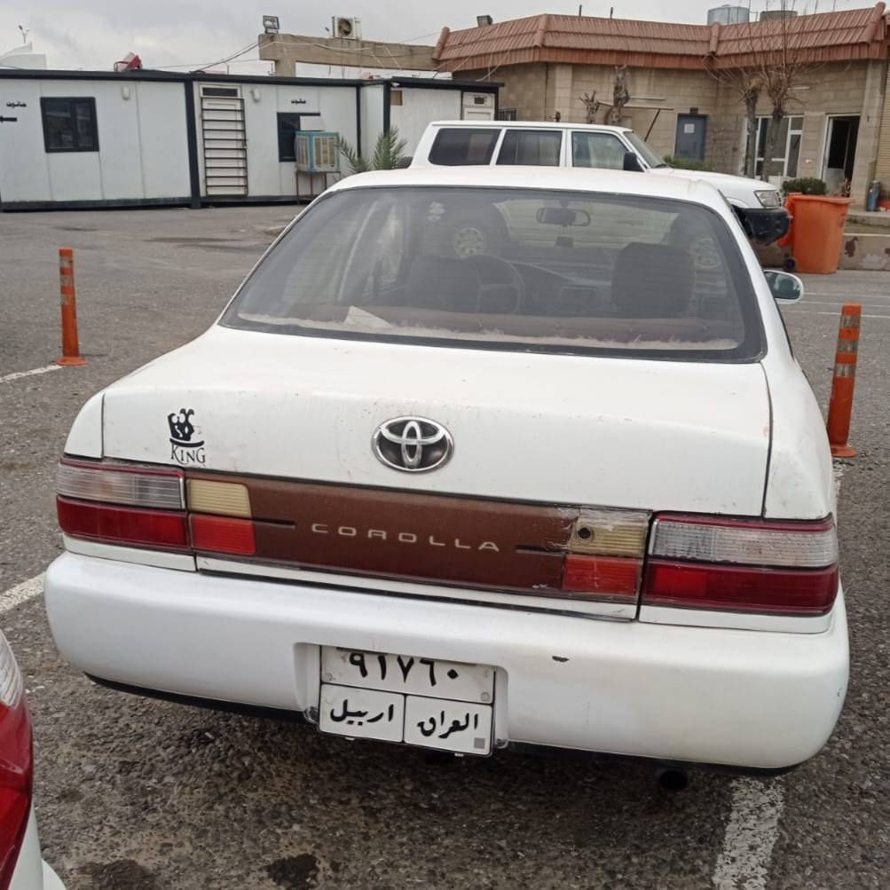 تۆیۆتا کرۆلا 1995 گێڕ ئۆتۆماتیک
چوار تایەی نوێی لەژێرە 
تازە دەبڵ کانیم گۆڕیوە 
پێش و پشتی تازە توند کراوەتەوە 
سەیارەکە بەناوی خۆمەوەیە 
تحویل بەشەرت 
تەبرید بەشەرت 
تەقەو ڕەقەی بەشەرت 
هیچ مەسرەفێکی تێدانیە 
سەنەوی و هەزەی بەسەر چووە 
دوو بست و یەك پارچەی بۆیاخە 
لەگەڵ جەمپێکی خەفیفی هەیە لە پشتەوەی 

سـعـر : لە کۆمێنت داوابکە ڕاستەوخۆ بۆت دێت 📥 

گێر و مەکیەنەی بەشەرت 
هیچ کێشەیەکی تێدا نییە 

ژمارەی خاوەنەکەی 
***********
***********
