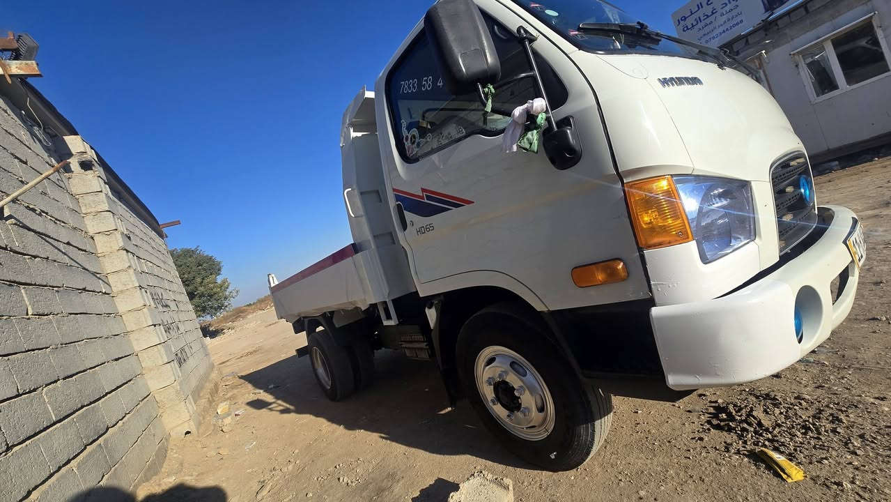 السلام عليكم ورحمة الله وبركاته 
للبيع كنتر هونداي موديل 2016
مكفوله كفاله عامه من كلشي 
تخم تاير مغلفه جوادر 
مكينه 4000 لا تنقيص ولا تبخير 
سياره خير من الله احلى من الصور 
مكان السياره بابل جبله 
***********
