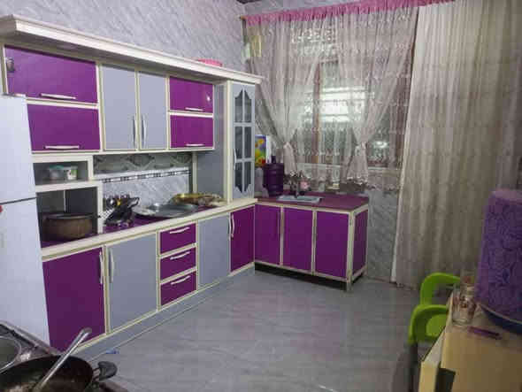 سلام عليكم بيت طابقين مساحة 180 متر البيت يحتوي عله ستقبال وصاله ومطبخ وغرفة 
الطابق الثاني يحتوي عله غرفتين المكان قرب جامعة بابل قرب بكر ابن علي يبعد عنة ٥٠ متر 
***********
