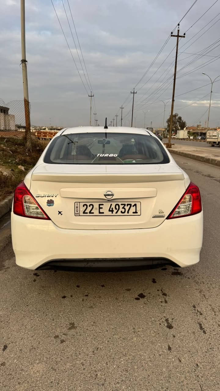 السلام عليكم
نيسان صني 2016 للبيع 
السياره باسم مره موظفة تحويل 
رقم اربيل الدولي 
سنوية لي 2028 تسقط 
هزه قبل كم يوم سقطت 
ضرر السياره جاملغ جهة النفر 
وتعديل بارد شبر بمقدمة السقف 
وبيها كم ملاحظه السياره نظيفه 
السعر 95 ورقة بيها مجال بسيط 
للتواصل 
*********** 
*********** 
الارقام بيهم واتساب
