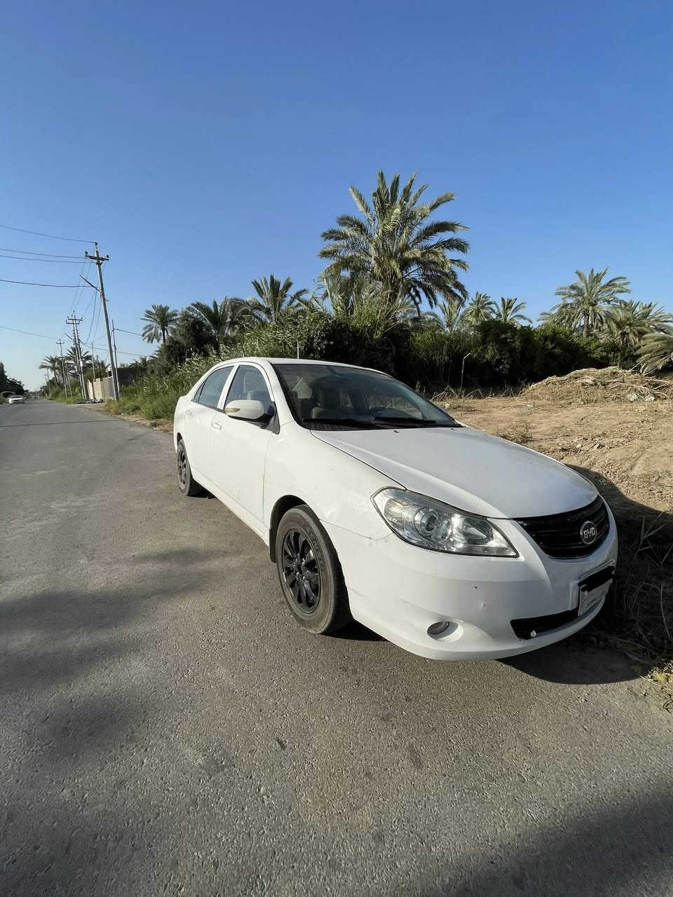 السلام عليكم BYD G3 2015 كير محرك شغال  سيارة بسم شركة بيهة خطاء برقم الشاصي بل حاسبة يرادله تعديل بس تدز كتاب لل مرور  يعدلون الرقم ياله تكدر تحولهة بسمك سيارة مسددة مصرف ابيعلك هل موجود لو حتة ما تحولهة هم تفيدك تشتغل بيهة علا باب الله احسن من السايبة سعر 25 ورقة وبيهة مجال لل تواصل علا هاذ الرقم ***********
