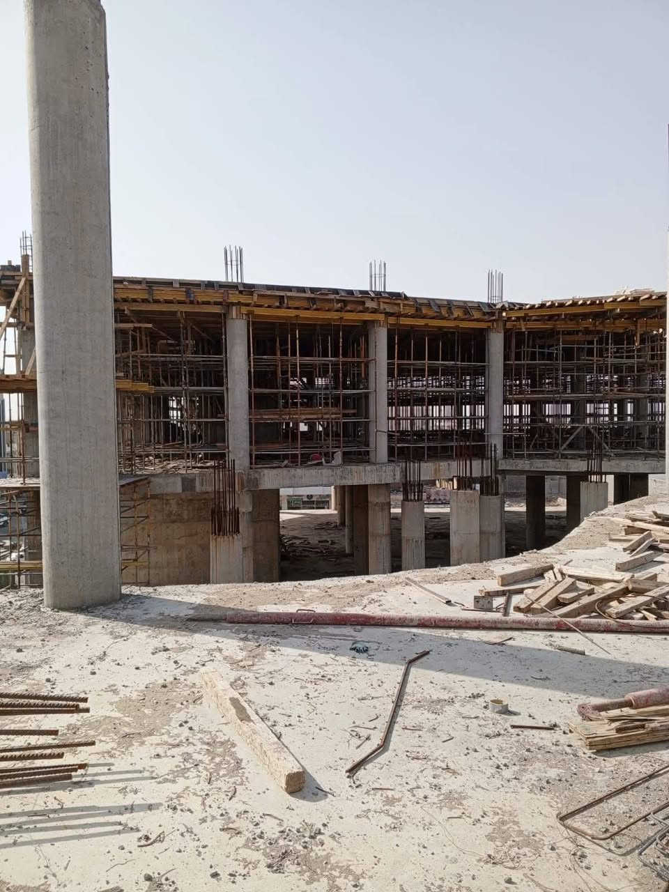 السلام عليكم متوفر كادر نجارين حدادين نشتغل باليوميه وقطعي سرعه ودقه بالعمل تسليم ***********
