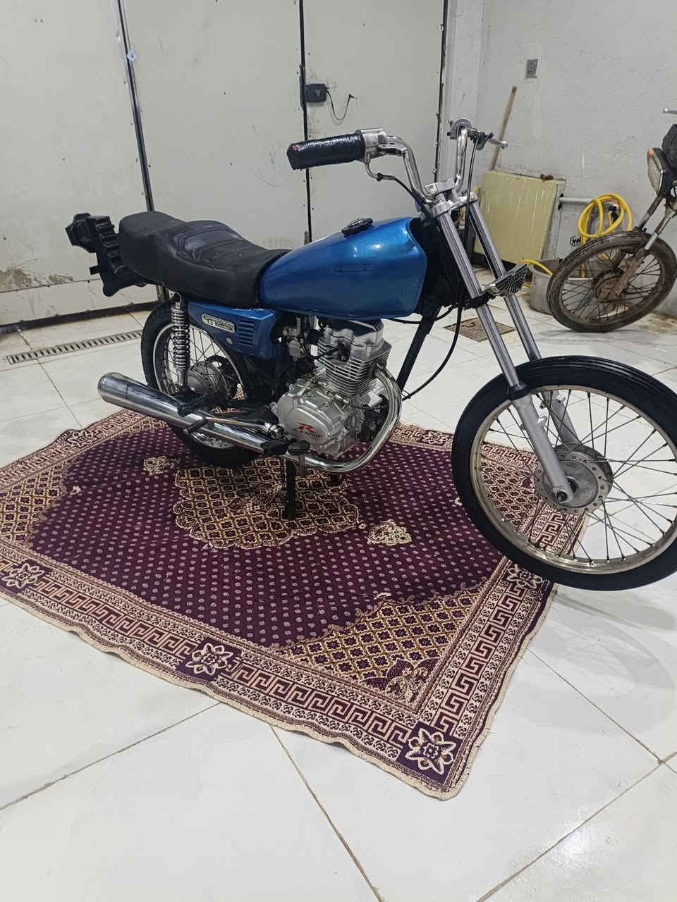 ادوات مكان جزيره شط العرب 
سلام عليكم للبيع دراجه رابيدو ما مفتوحه مكينه طياره تعمير نهايت ل25 دراجه جاهزه من كلشي سعر 575 بيهه مجال قليل حك جيه فدوه اروحلك مو شراي لا تتصل ***********
