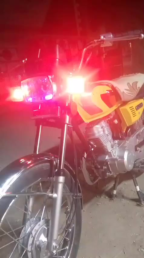 دراجه نامه اختتتتتت الجديده 
موديل 2026 
دراجه زيروووووو تخبلل
رجائاً الميشتري ليتعبني ويا 
دراجه تخبل 
كامله مكمله نقصها خيالل😉
دراجه مامفتوح برغي منها دير بانزين ترايك للبصره 
للستفسار اتصل علرقم كبل تعال اخذها وروح لدور ورانه
. 
‏‪***********‬‏
