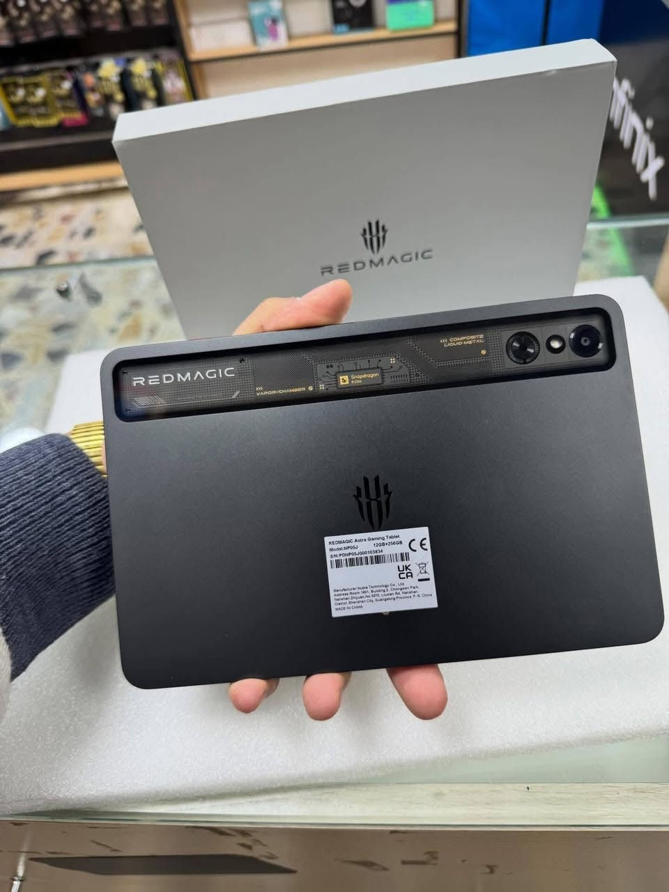 ريد ماجيك استرا 
ذاكره 256 رام 12 
مستخدم شهر شرط نضافه 100‎%‎
السعر 
800 
بس مجال بسيط 
***********
