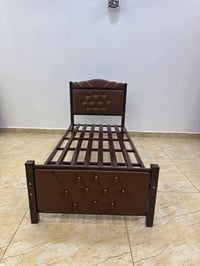 سرير نفر • ٩٠×١٩٠سم • جلد