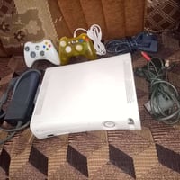 اكس بوكس • ٢٥٦ جيجا • ٢٠٠ لعبة