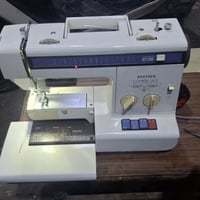 مكينة خياطة • بغداد