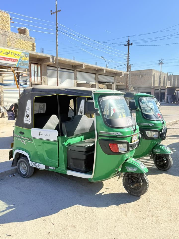 سلام عليكم تكاتك عدد ٢.  لبيع 
مديل ٢٠٢٢ رقم وسنويه ذي قار 
شراي ينتصل وبي خير ويدلل 
***********
