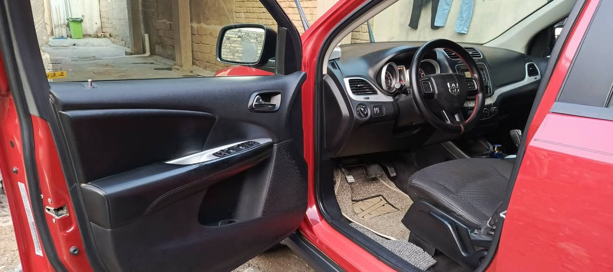 دوج جورني موديل2019 بأسمي تحويل ثاني يوم سياره جديده وجاهزه من جميع النواحي 
صور الحادث مرفقه مع المنشور 4 سلندر تبريد ثلاث قطع ماشيه ٩٦ كيلو رقم بابل جديد السعر ١٥٥ وبيه مجال قليل أي ستفسار اتصال ع هذه الرقم *********** او ع هذه الرقم الثاني ***********
