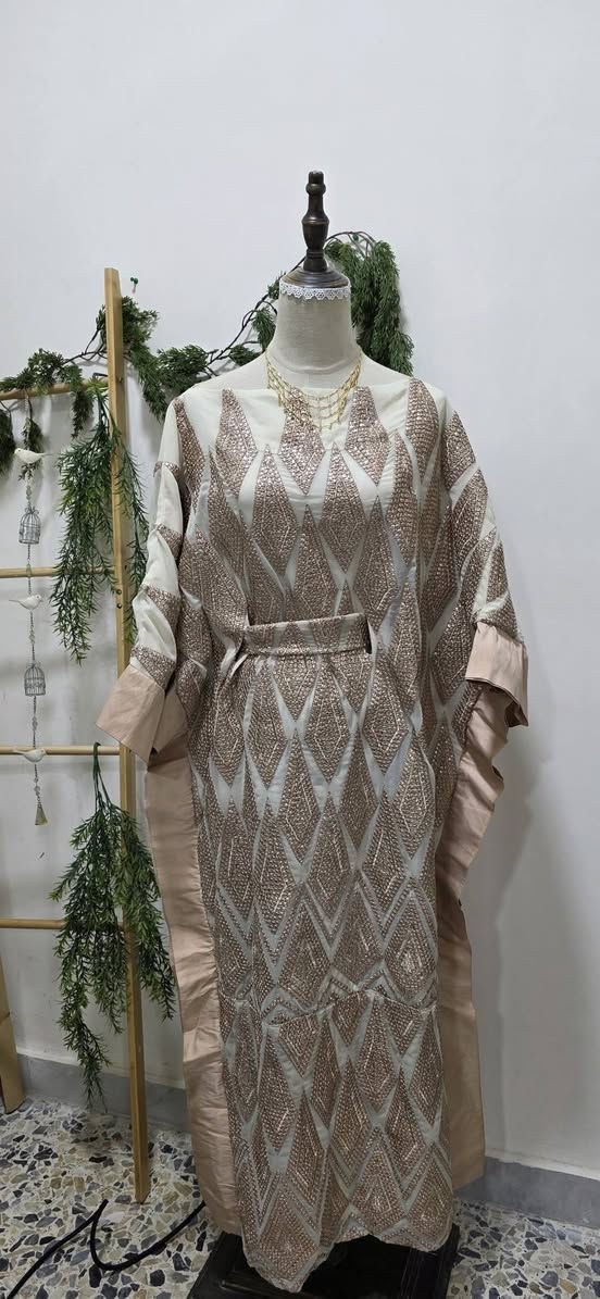 فساتين مخاوير وبشتات وسوتات كلشي متوفر واسعار ١٠ و١٥ و٣٠ اي شي تريدو بلتعليقات اذكرلكم القياس توصيل ٥ الاف بغداد والمحافظات


**إذا كنت صاحب هذا الإعلان وتريد حذفه لأي سبب، رجاءا أرسل رسالة إلى الدعم الفني**