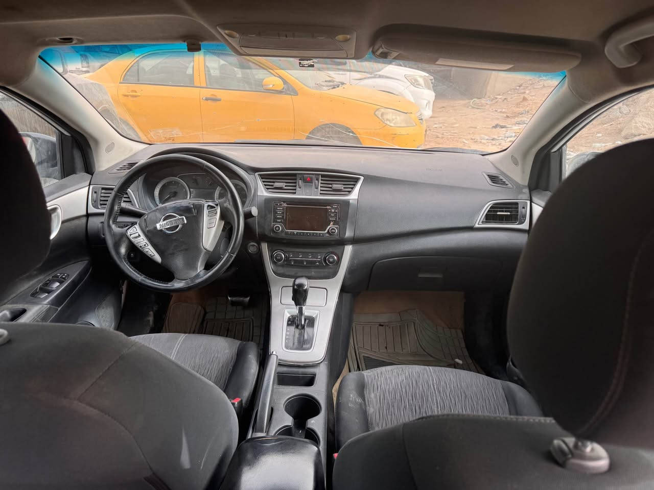 نيسان سنتر حادث جاملغ وبنيد ضبق بدوان دواخل لباقي كفاله سياره جاهزه بس بيها خربطه بلسكليترشراي يتصل***********سعر79بصره كرمة علي البصرة, العراق
