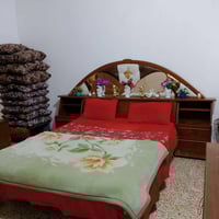 غرف اخشب لبيع السعر 250وبيه مجال شي قليل  07710674111