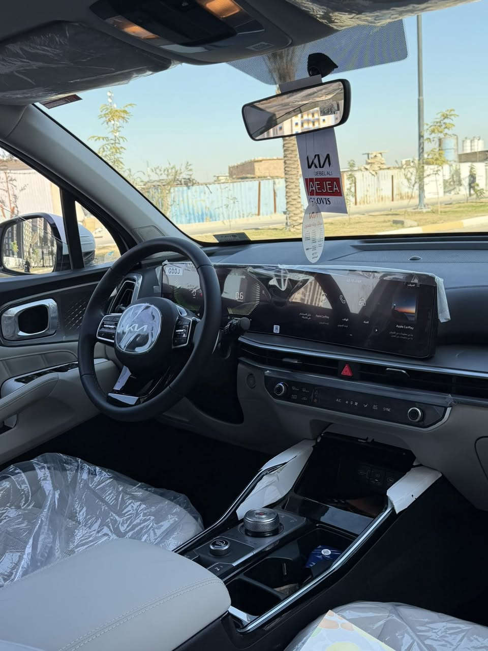 سورنتو2024. دبل كود
خليجي مكفوله كفاله عامه 
مواصفات فول قماره حديد  بغداد. ضمان الدوليه 
بيه. رصعتين. صغار بكد لاضفر فقط كع شخط باب خلفي بسيط كلش وعندي صورته ناشرها هم 
اناره محيطيه متعدده الالوان((( ماشيه25  الف))) 
لايت زنون عالي ناصي
لايت خلفي امامي LED
 بعده وضع الشركه سياره
محرك 6 سلندر
كير ماوس
كشنات كهربائي
هندبرك دكمه 
وضعيات قياده 
مساعده منحدرات 
جنطه كهرباء
تشغيل عن بعد 
بردات خلفيه
شاشه متصل  
شاحن وايرلس 
كيجات متغير الكتروني وعادي
نقطه عمياء
شاشه لمس متغير التحكم 
ستيرن فول تحكم
7راكب
الاناره الداخليه LED
دخول بصمه ذكي
حساس امامي
حساس خلفي
قبضات الباب الالمنيوم 
مري شفط
حاملات اكواب 
جام 4 AOT
تشغيل عن بعد..

السعر 295 ورقه
***********
