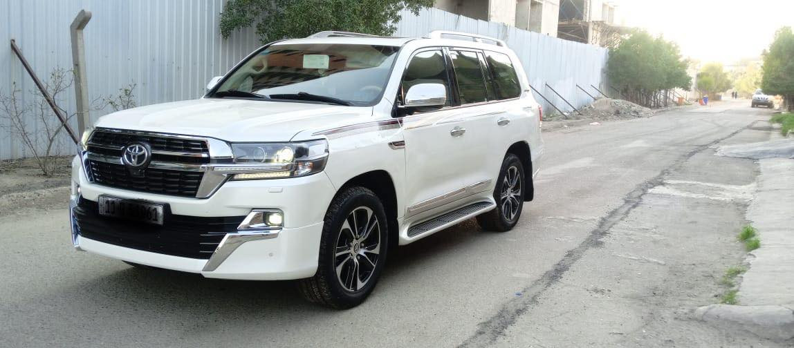 سلام عليكم ورحمة الله وبركاته لبيع لندكروز موديل ٢٠٢١ رقم بغداد بسمي فول موصفات ساز  ٣شاشات صندوق كهربائي ٥بصمات  مكينة ٦سلندر هواي بيهه موصفات سيارة بيهه ٣مكانات بارد ماشيه ١١٠ سيارة جديدة سعرهه ٥٣٥ $ مكان سيارة بغداد المشتل استفسار *********** بيع او مراوس حسب القناعة
