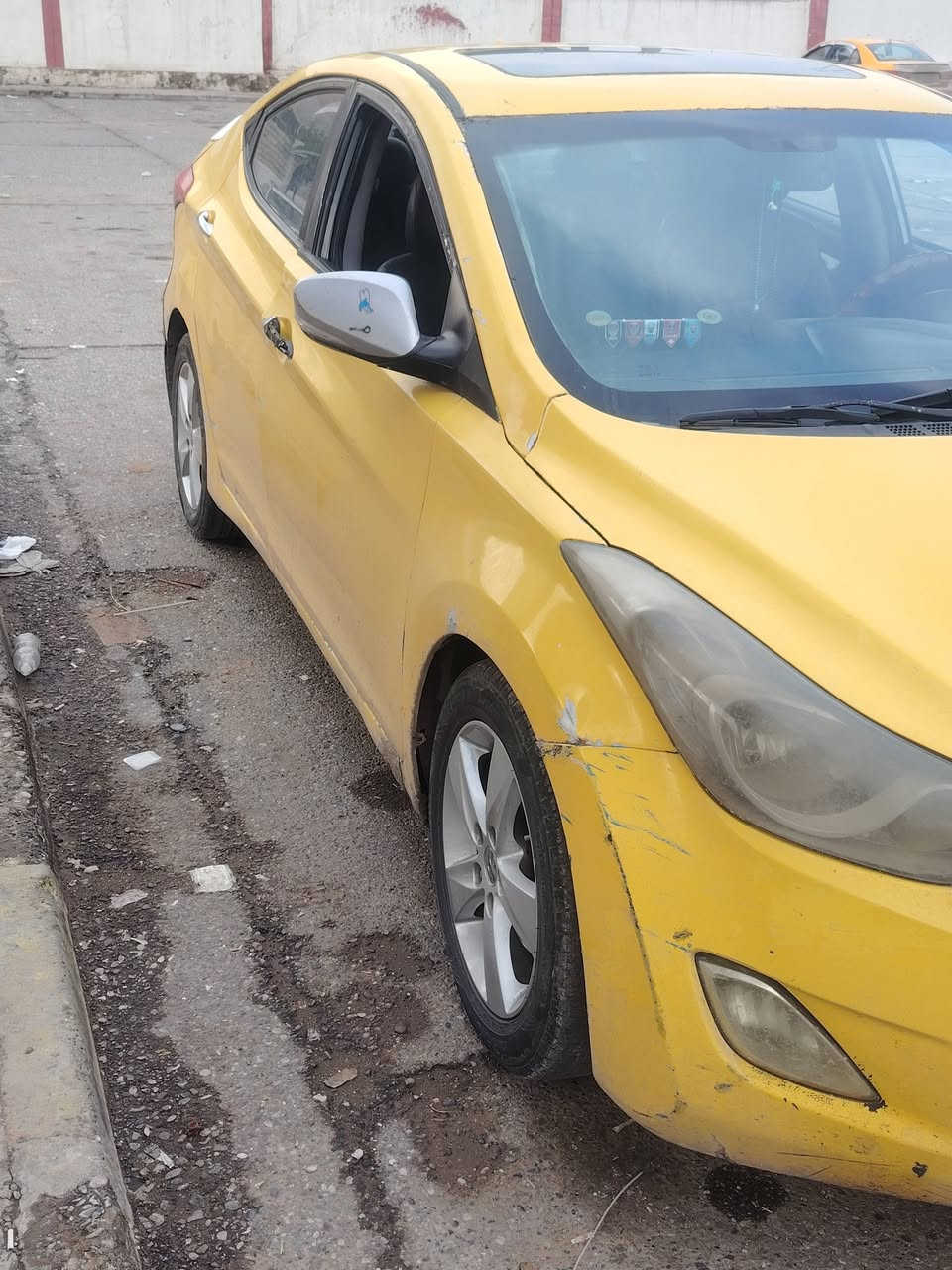 السلام عليكم 
افانتي للبيع والمراوس 
المواصفات فول لمتد 1على واحد يعني اعلى فئة بالمواصفات 
الضرر تاكية على صفحة النفر بدون شواصي وبجم وصندوگ يعني معجون بالبواب والدوسة والتكم 
المراوس حتى اذا فرق بسيط انطي بالشهر ورقتين 
السعر ٧٥ بيها مجال قليل حگ الجية 
خاص ماجاوب شراي اتصل 
***********
بسمي شرط التحويل
