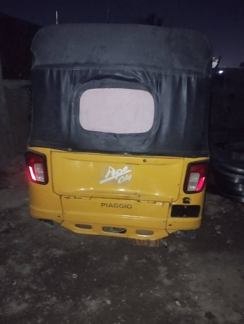 بياجو للبيع أوراق السعر ٢٥٠٠ مليونين ونص *********** السكن شط العرب تنومه
