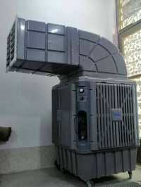 مبرده للبيع جديده مستعمه قليل  السعر 450 بيها مجال  07854877734